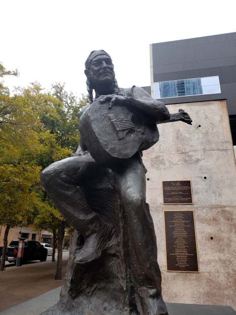 42933434_2184293785125161_5706982900306542592_n