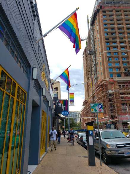 43003089_334189560475667_7945339122757926912_n