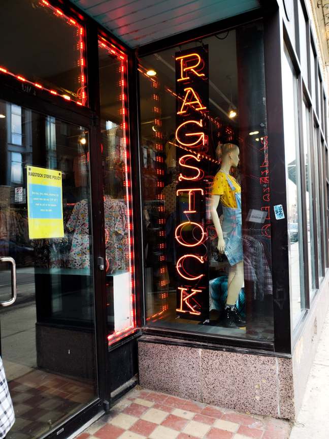 47391842_704662423250617_2525233671019954176_n